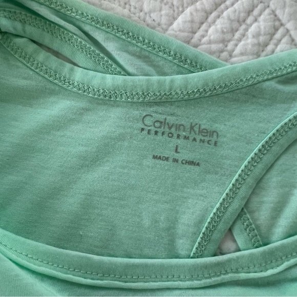 Calvin Klein Performance Top-  NWOT - Picture 3 of 4